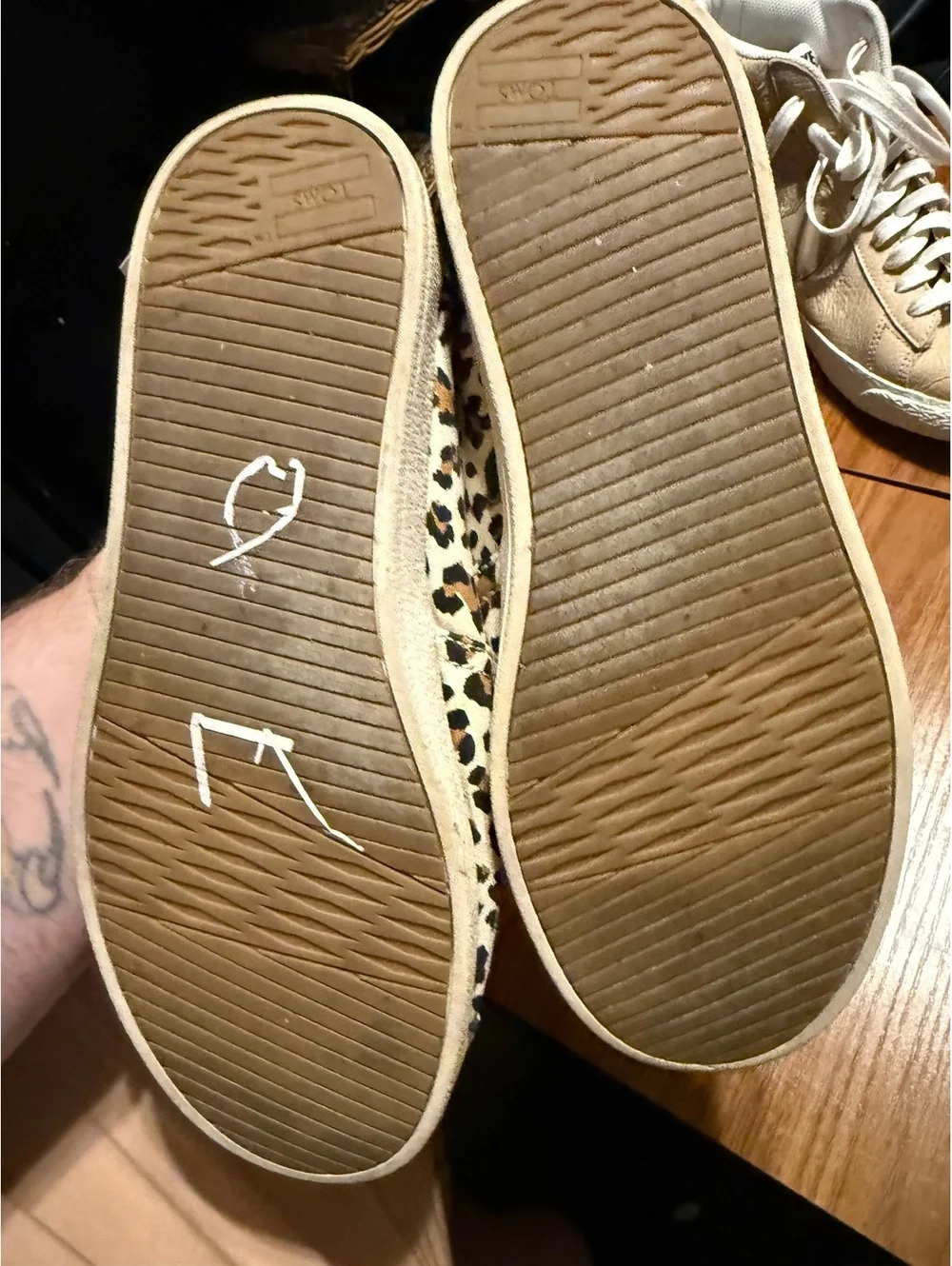 TOMS Leopard Print Slip-On Shoes Size 8